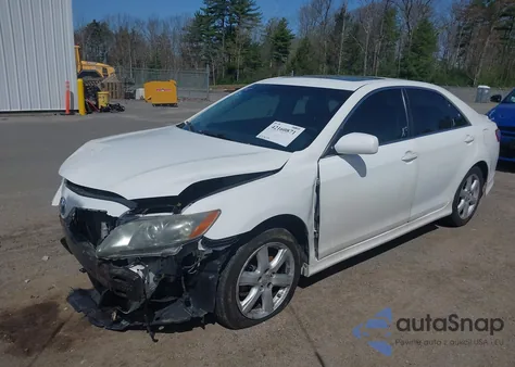2008 Toyota Camry Se z USA, uszkodzony, nr VIN 4T1BE46K78U758864